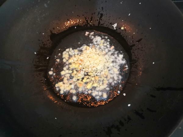 蒜香羅氏蝦的做法-蒜香味炒菜譜