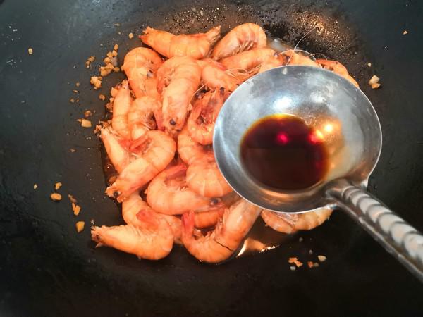 蒜香羅氏蝦的做法-蒜香味炒菜譜