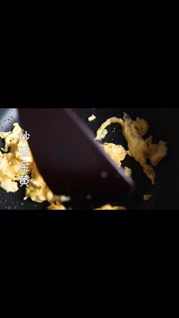 黃瓜炒蛋的做法-家常味炒菜譜-易網(wǎng)<a href=http://m.henggaotouzi.com/ target=_blank class=infotextkey>健康養(yǎng)生</a>網(wǎng) 黃瓜炒蛋的做法-家常味炒菜譜