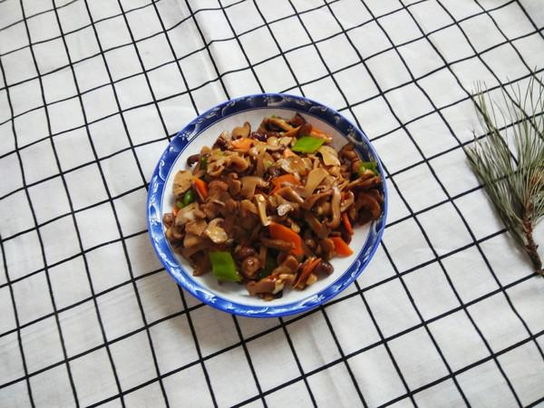 尖椒炒口蘑的做法-家常味炒菜譜