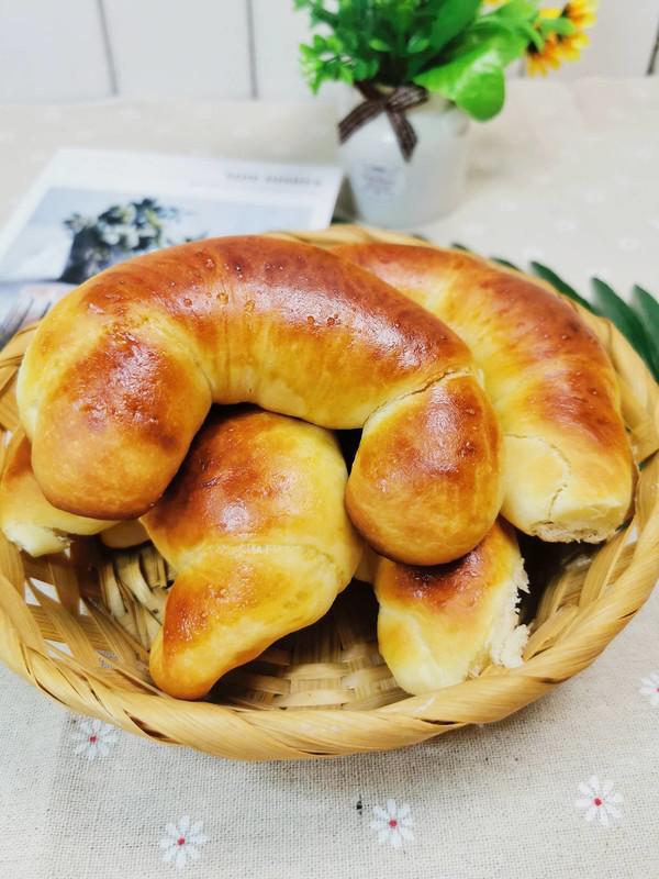 牛角軟面包的做法-甜味烘焙菜譜