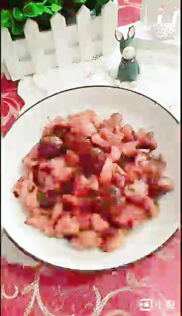 栗子燒雞腿的做法-家常味燒菜譜