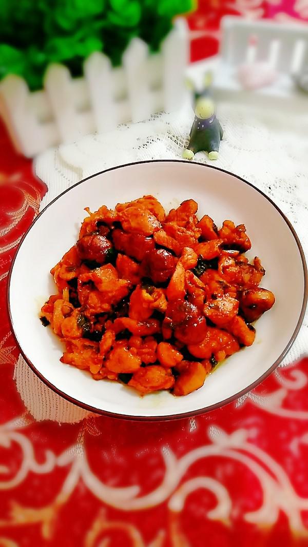 栗子燒雞腿的做法-家常味燒菜譜