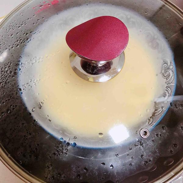 豆?jié){蟹柳蒸水蛋（經(jīng)典家常粵菜）的做法-咸鮮味蒸菜譜