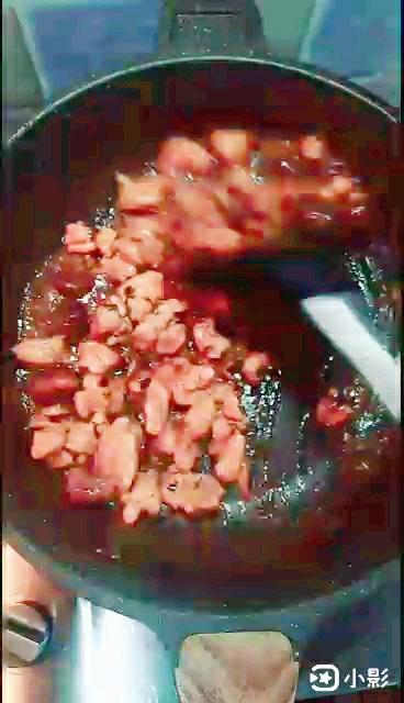 栗子燒雞腿的做法-家常味燒菜譜