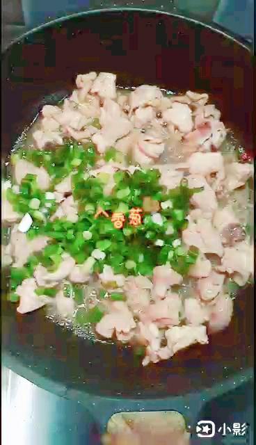 栗子燒雞腿的做法-家常味燒菜譜