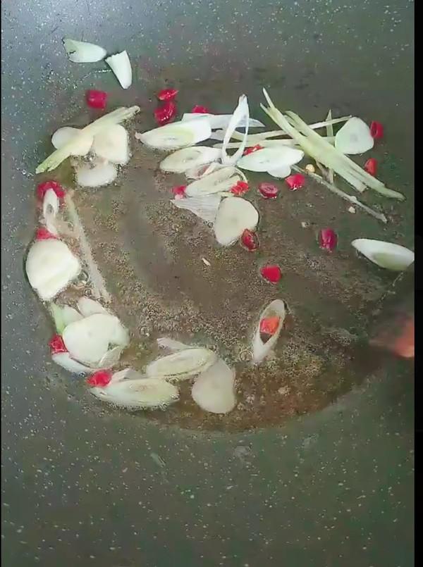 《梭子蟹炒年糕》的做法-其它口味炒菜譜-易網健康養生網 《梭子蟹炒年糕》的做法-其它口味炒菜譜