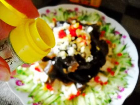 黃瓜木耳拌豆花的做法-酸辣味拌菜譜