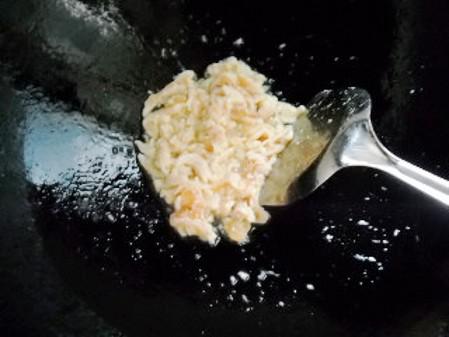 洋蔥雞絲西蘭花的做法-家常味炒菜譜-易網健康養生網 洋蔥雞絲西蘭花的做法-家常味炒菜譜