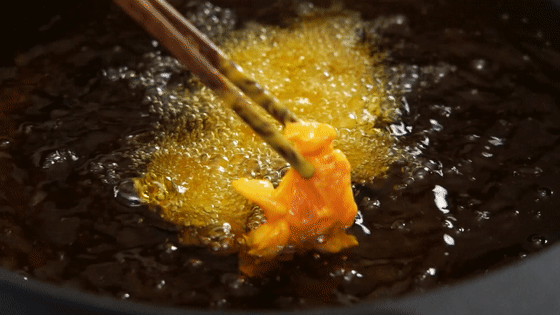 雞腿燴鮮菇【孔老師教做菜】的做法-家常味炒菜譜