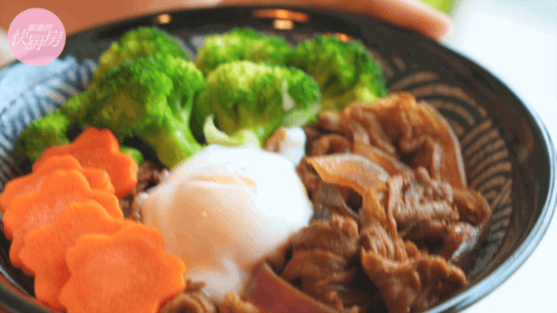 溫泉蛋牛肉飯的做法-家常味炒菜譜