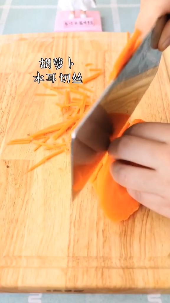 魚(yú)香雞絲的做法-魚(yú)香味炒菜譜-易網(wǎng)健康養(yǎng)生網(wǎng) 魚(yú)香雞絲的做法-魚(yú)香味炒菜譜