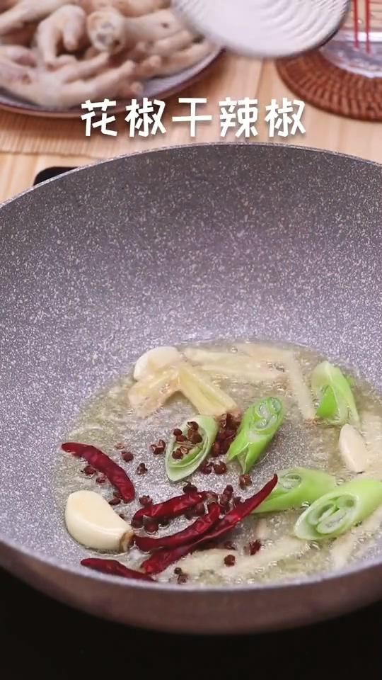 鵪鶉蛋雞爪的做法-咸鮮味燉菜譜-易網健康養生網 鵪鶉蛋雞爪的做法-咸鮮味燉菜譜