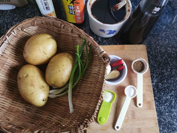 鍋巴土豆的做法-香辣味拌菜譜-易網<a href=http://m.henggaotouzi.com/ target=_blank class=infotextkey>健康養生</a>網 鍋巴土豆的做法-香辣味拌菜譜