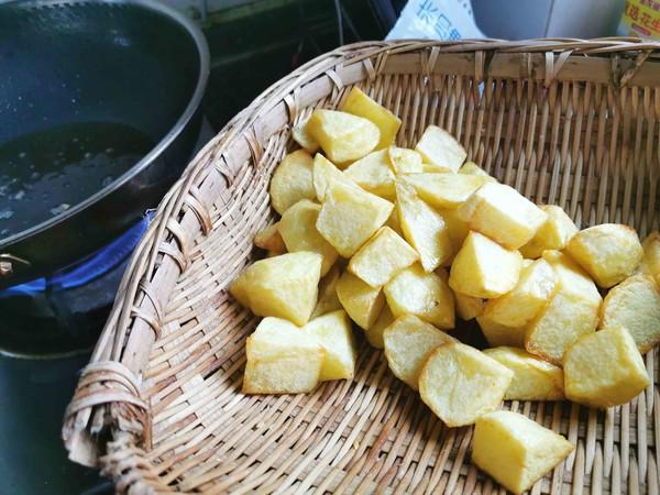 鍋巴土豆的做法-香辣味拌菜譜-易網健康養生網 鍋巴土豆的做法-香辣味拌菜譜
