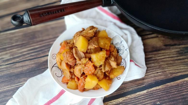 雞腿燉土豆的做法-醬香味燉菜譜