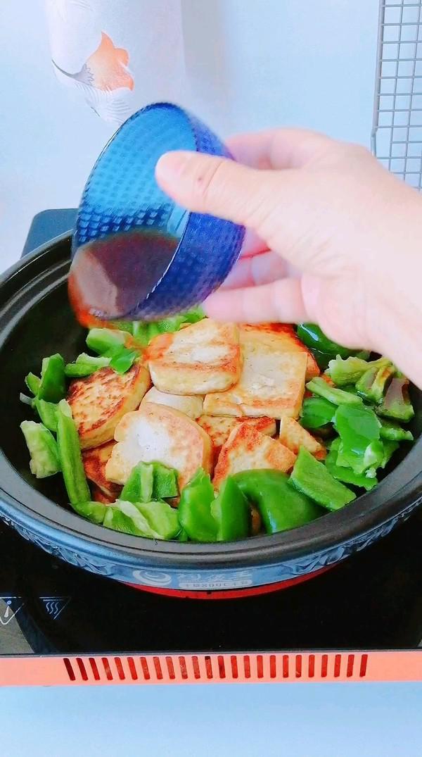 干鍋豆腐的做法-咸鮮味燜菜譜