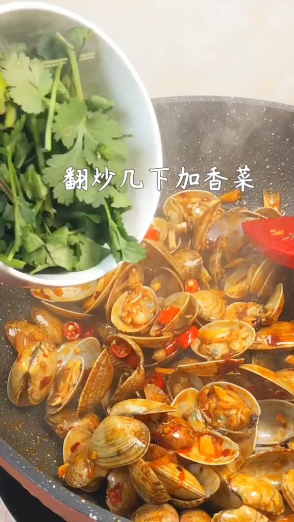 香辣花甲的做法-香辣味炒菜譜