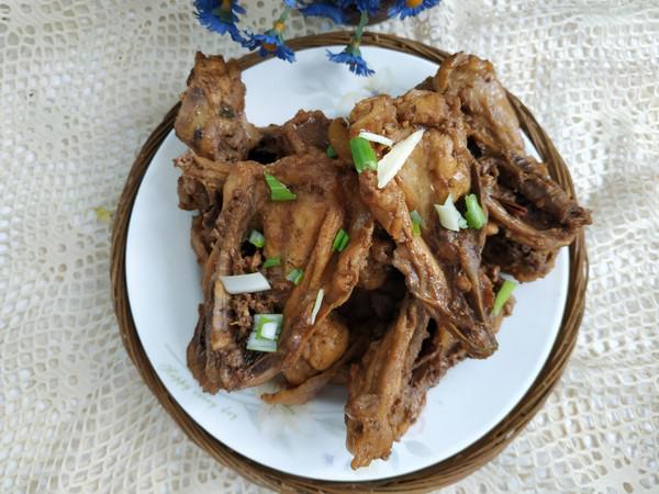 紅燒雞骨架的做法-咸鮮味煮菜譜