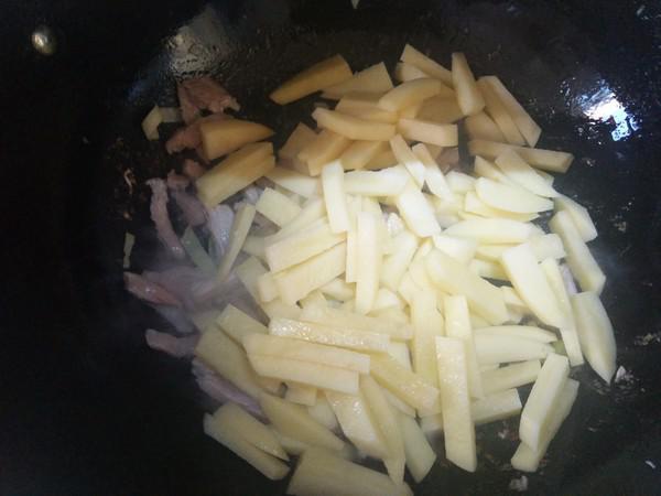 白菜燉土豆的做法-家常味燉菜譜-易網(wǎng)健康養(yǎng)生網(wǎng) 白菜燉土豆的做法-家常味燉菜譜