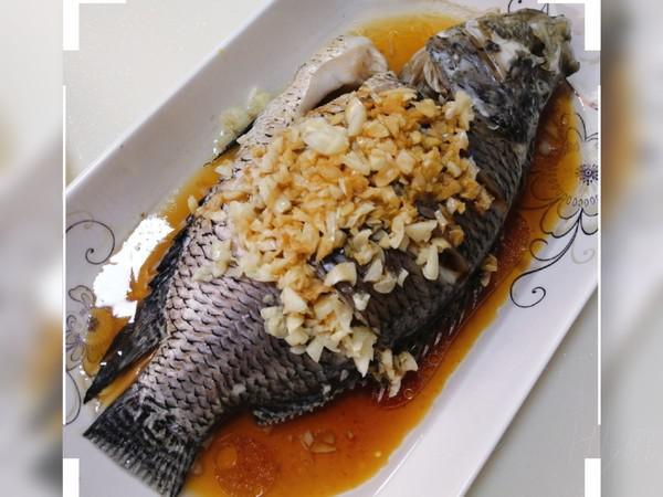 清蒸花斑魚的做法-咸鮮味蒸菜譜