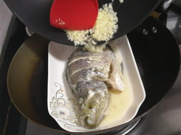 清蒸花斑魚的做法-咸鮮味蒸菜譜