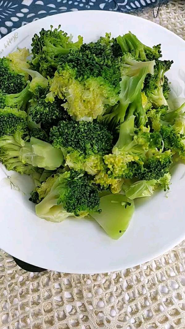 麻辣酸爽西藍花的做法-酸辣味煮菜譜