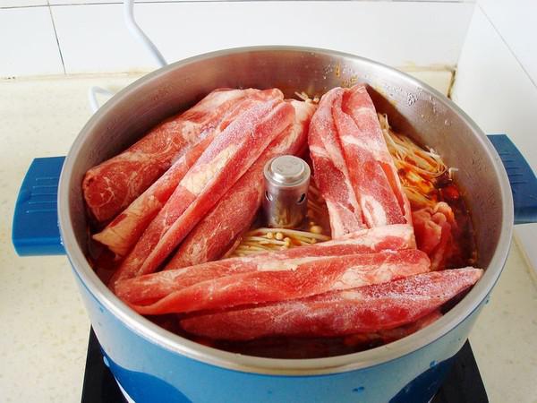 麻辣金針肥牛的做法-麻辣味煮菜譜