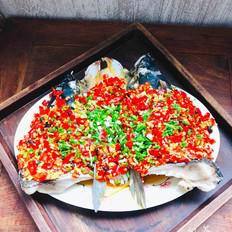 拿的出手的宴客菜，剁椒魚頭，超下飯零失敗的做法-咸鮮味蒸菜譜