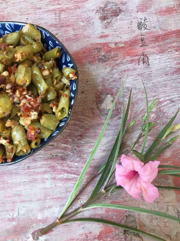 自制酸豇豆（快速版）的做法-酸辣味炒菜譜