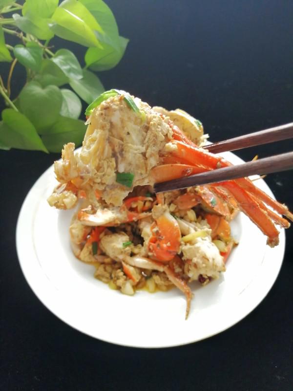 爆炒香辣蟹的做法-咸鮮味炒菜譜