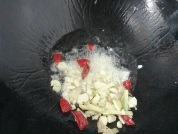 爆炒香辣蟹的做法-咸鮮味炒菜譜