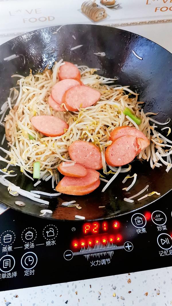 豆芽炒香腸的做法-咸鮮味炒菜譜