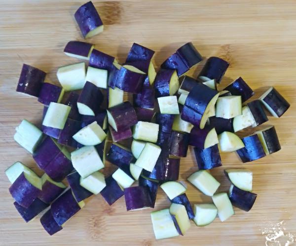 紅燒茄子土豆的做法-家常味炒菜譜