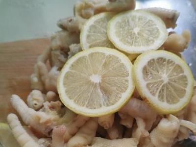 檸檬雞爪的做法-家常味拌菜譜