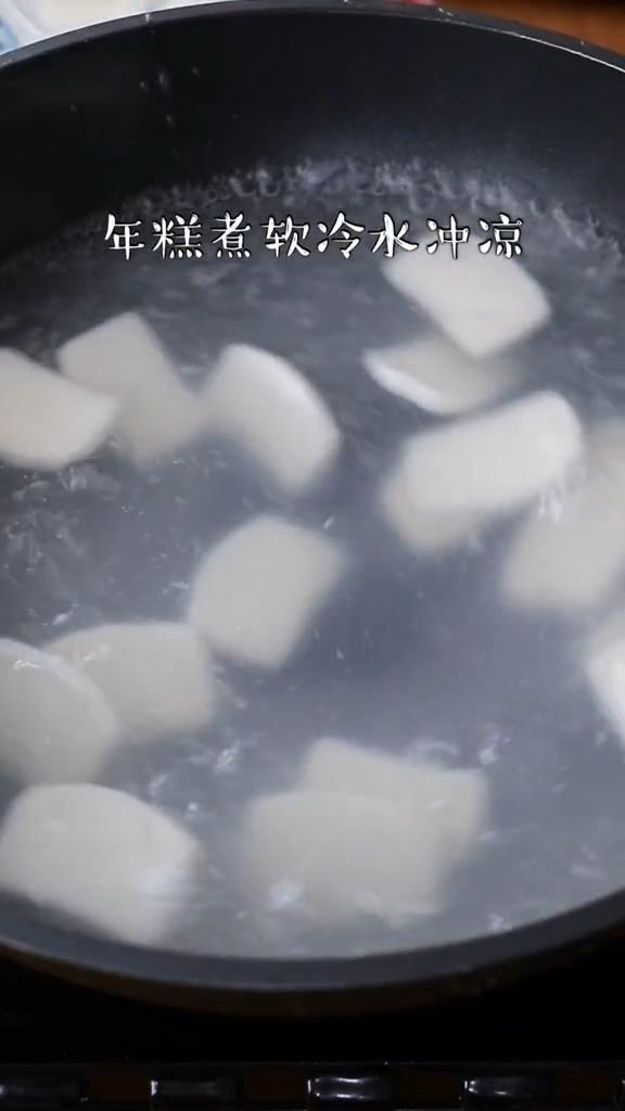 板栗燒雞爪的做法-咸鮮味燒菜譜