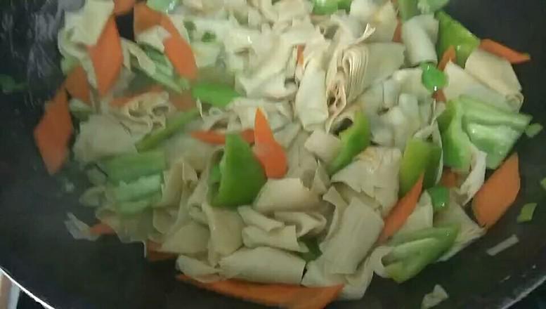 炒干豆腐的做法-家常味炒菜譜