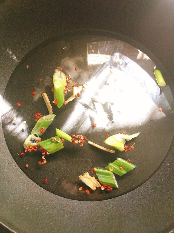 蔥油雞腿的做法-蔥香味煮菜譜-易網健康養生網 蔥油雞腿的做法-蔥香味煮菜譜