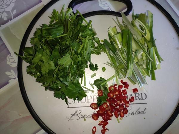 油茶籽油拌雞絲的做法-麻辣味拌菜譜