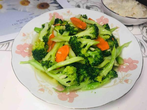 清炒西蘭花的做法-家常味炒菜譜