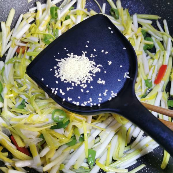 素炒韭黃的做法-家常味炒菜譜-易網健康養生網 素炒韭黃的做法-家常味炒菜譜