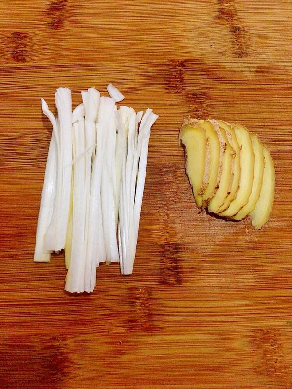 清蒸武昌魚的做法-咸鮮味蒸菜譜-易網健康養生網 清蒸武昌魚的做法-咸鮮味蒸菜譜