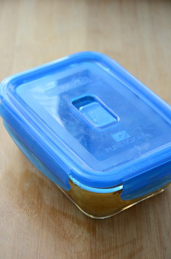 菌菇燉雞湯的做法-家常味燉菜譜-易網(wǎng)健康養(yǎng)生網(wǎng) 菌菇燉雞湯的做法-家常味燉菜譜