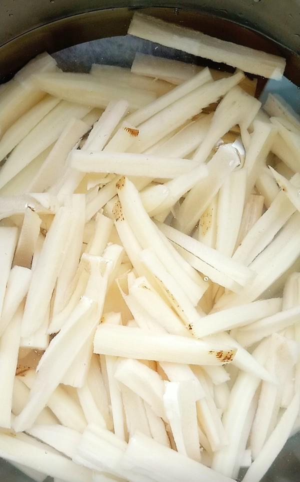 干煸藕條的做法-咸鮮味炸菜譜-易網健康養生網 干煸藕條的做法-咸鮮味炸菜譜