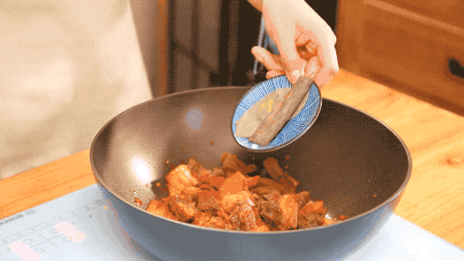 酸菜牛肉燉粉條的做法-家常味燉菜譜