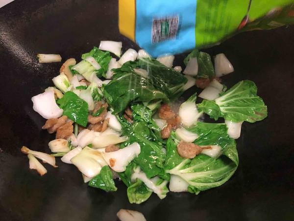 油渣青菜的做法-家常味炒菜譜