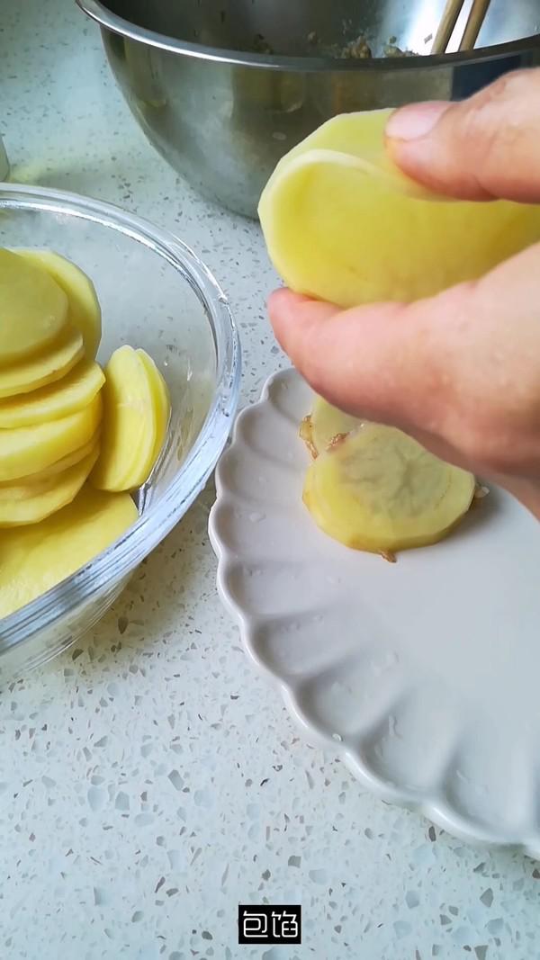 香煎土豆盒的做法-咸鮮味煎菜譜-易網健康養生網 香煎土豆盒的做法-咸鮮味煎菜譜