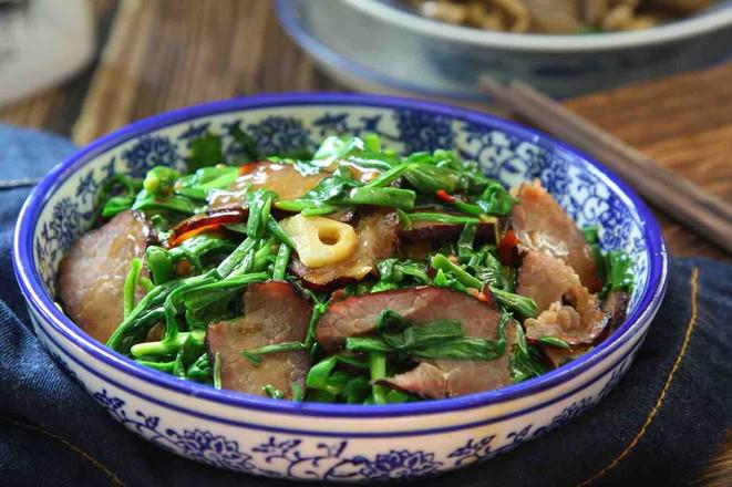 臘肉炒蒜苗的做法-麻辣味炒菜譜