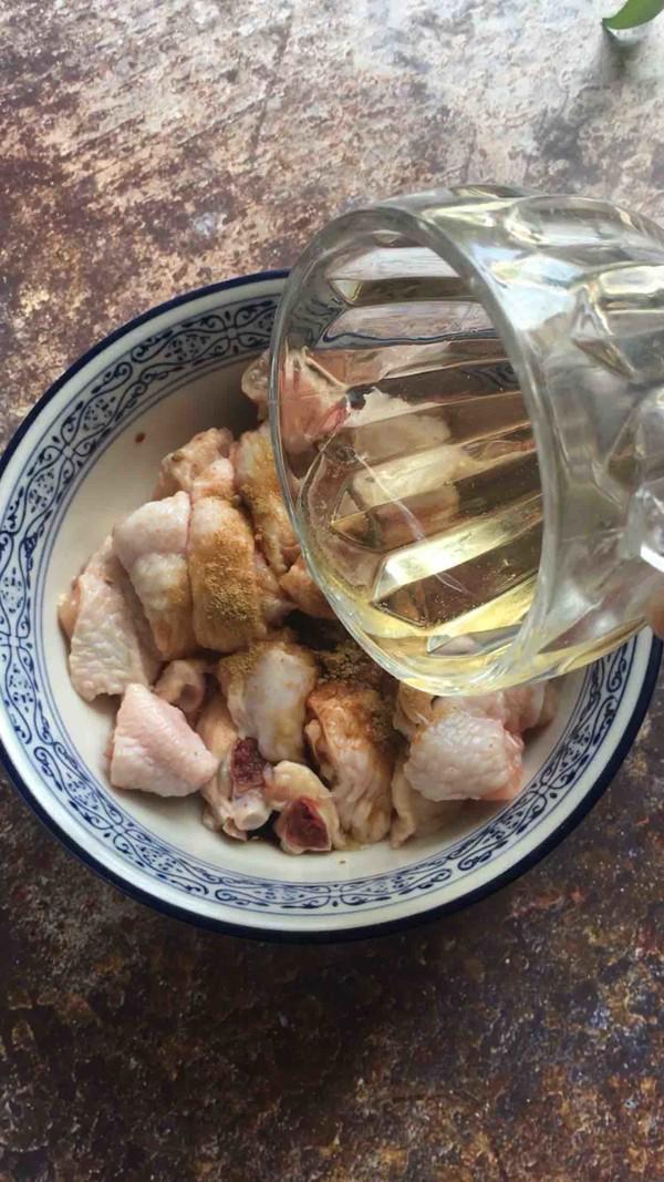 干煸腰果雞翅塊的做法-麻辣味炸菜譜