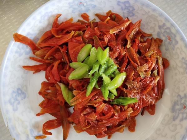 涼拌百合花的做法-酸甜味拌菜譜